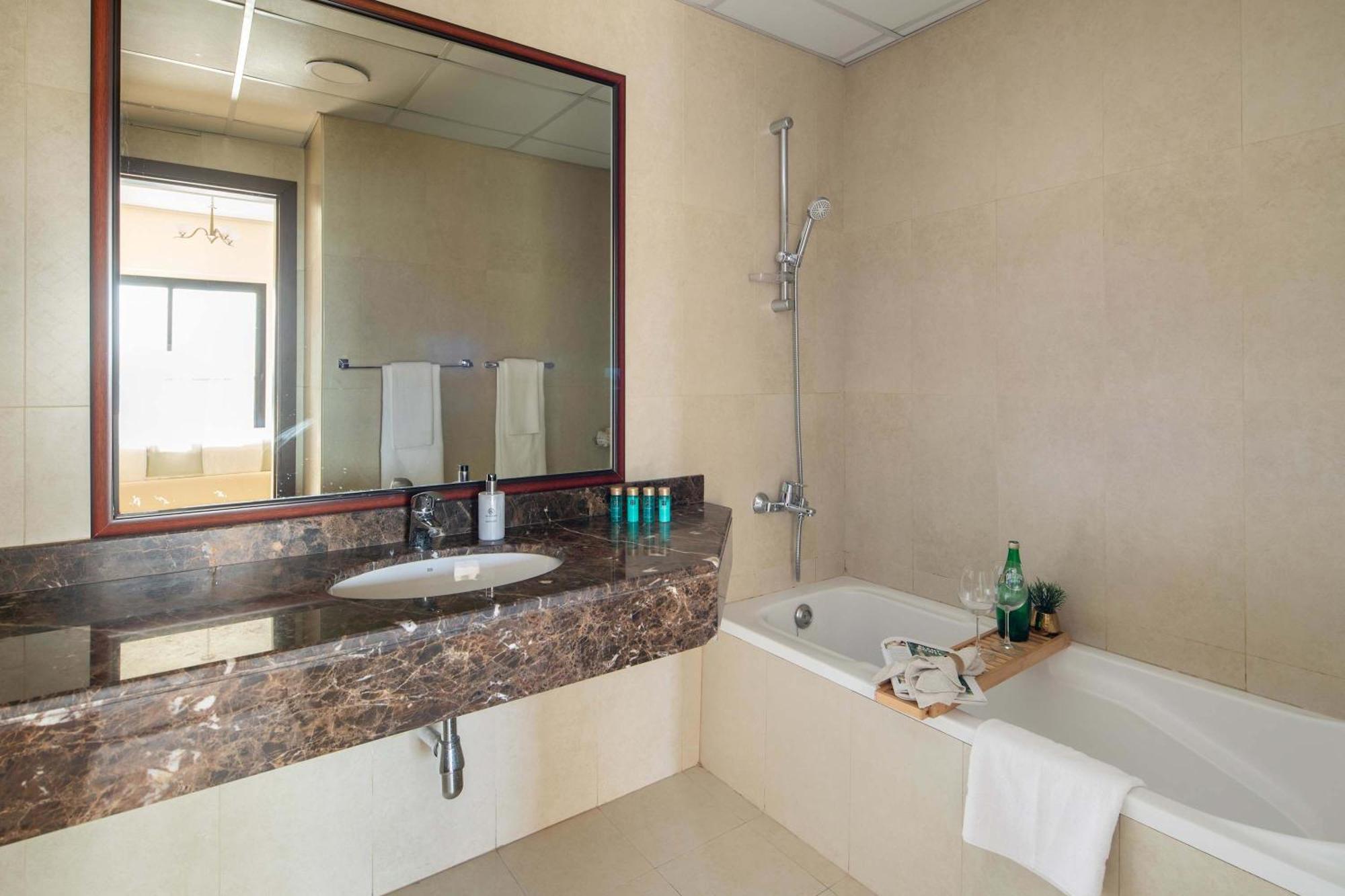 Apartment Frank Porter - Riah Tower Dubai